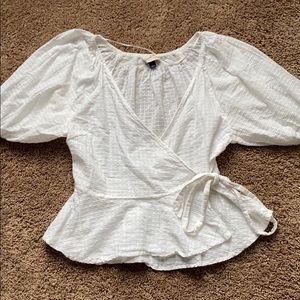 Universal threads top